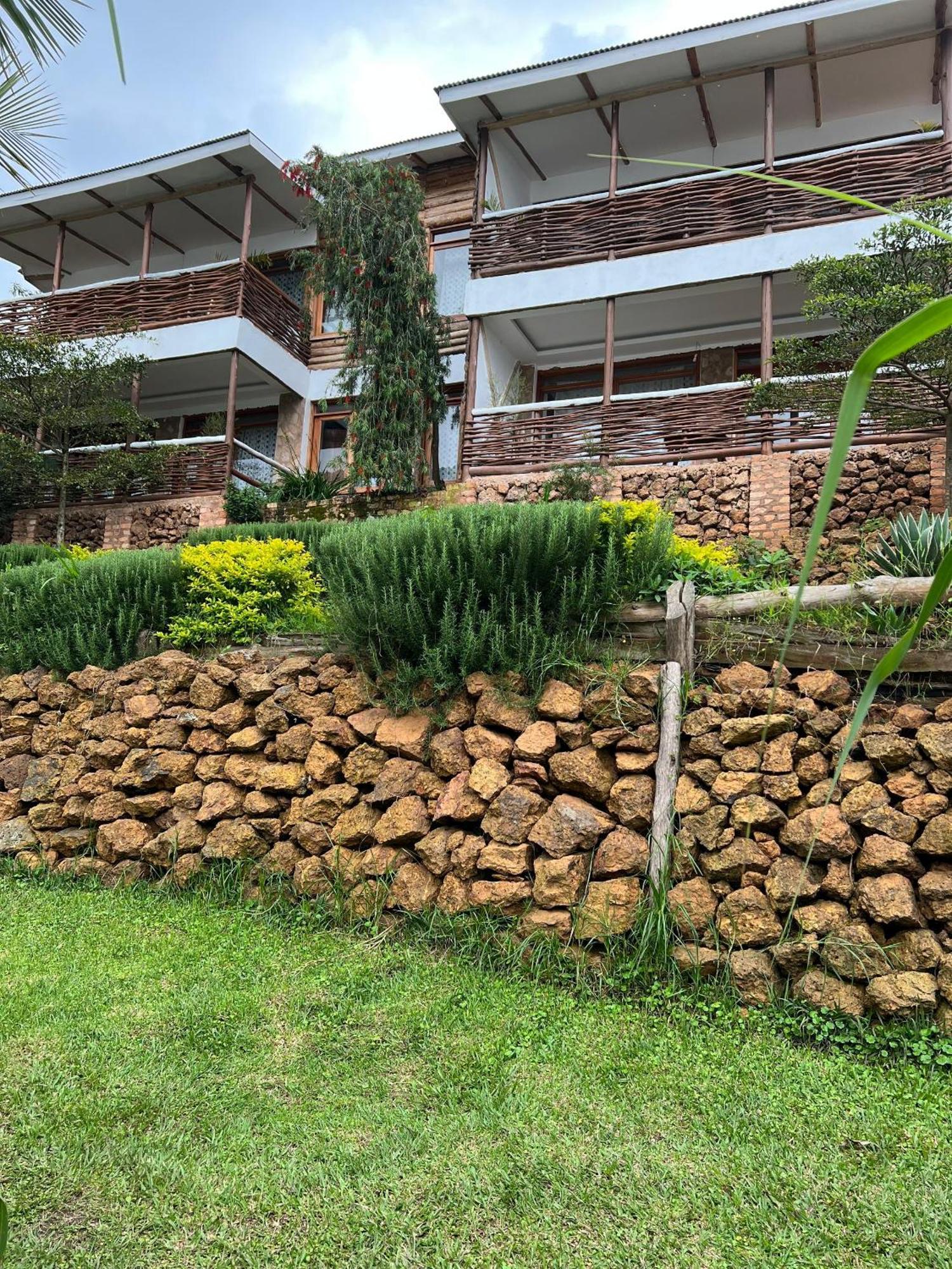 Lake Bunyonyi Rock Resort Kabale Ngoại thất bức ảnh